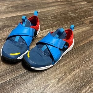 Kids sneakers